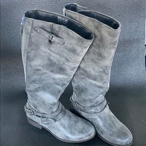 Gray boots